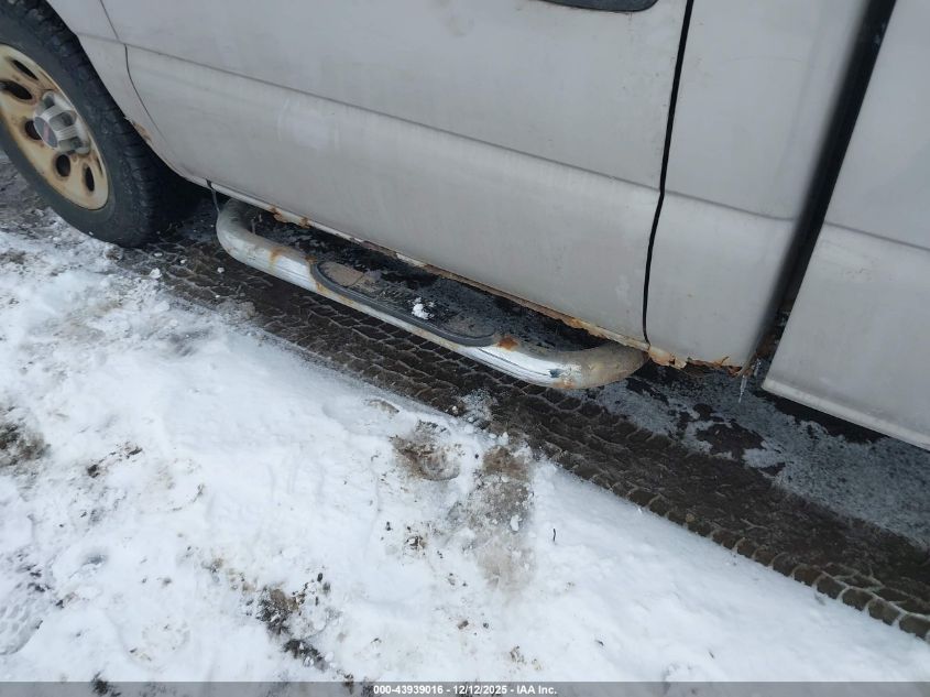 2005 GMC Sierra 1500 Work Truck VIN: 1GTEC14X75Z273062 Lot: 43939016