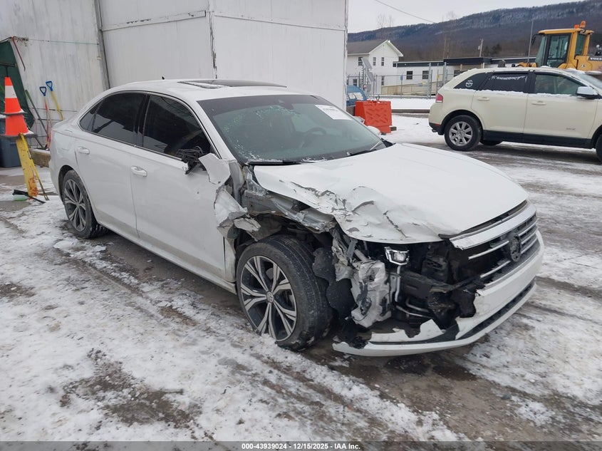 2021 VOLKSWAGEN PASSAT White VIN: 1VWSA7A35MC014940
