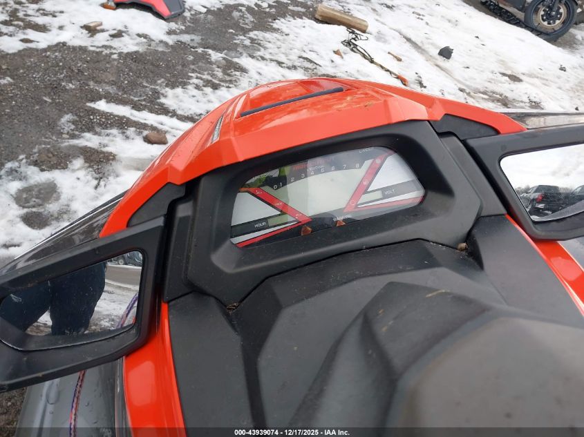 2017 Yamaha Vxr VIN: YAMA3075C717 Lot: 43939074