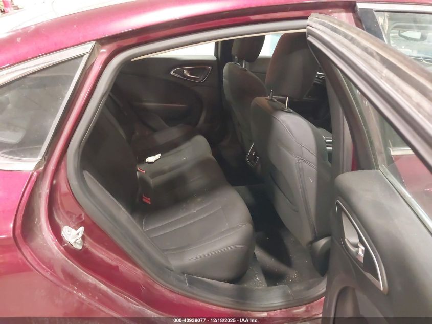 2015 Chrysler 200 Limited VIN: 1C3CCCABXFN573123 Lot: 43939077