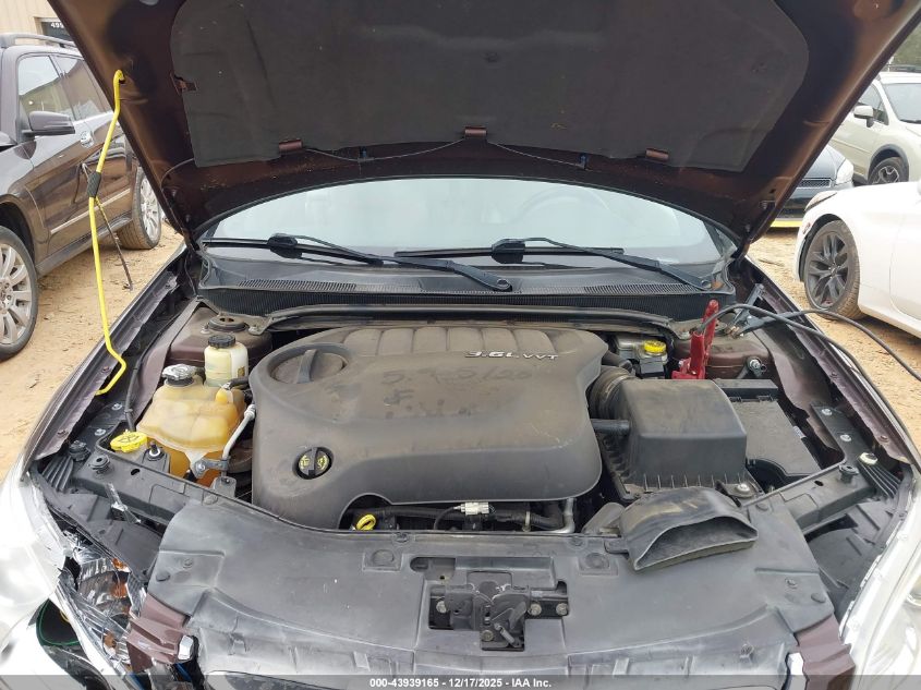 2013 Chrysler 200 Limited VIN: 1C3BCBFG7DN633334 Lot: 43939165