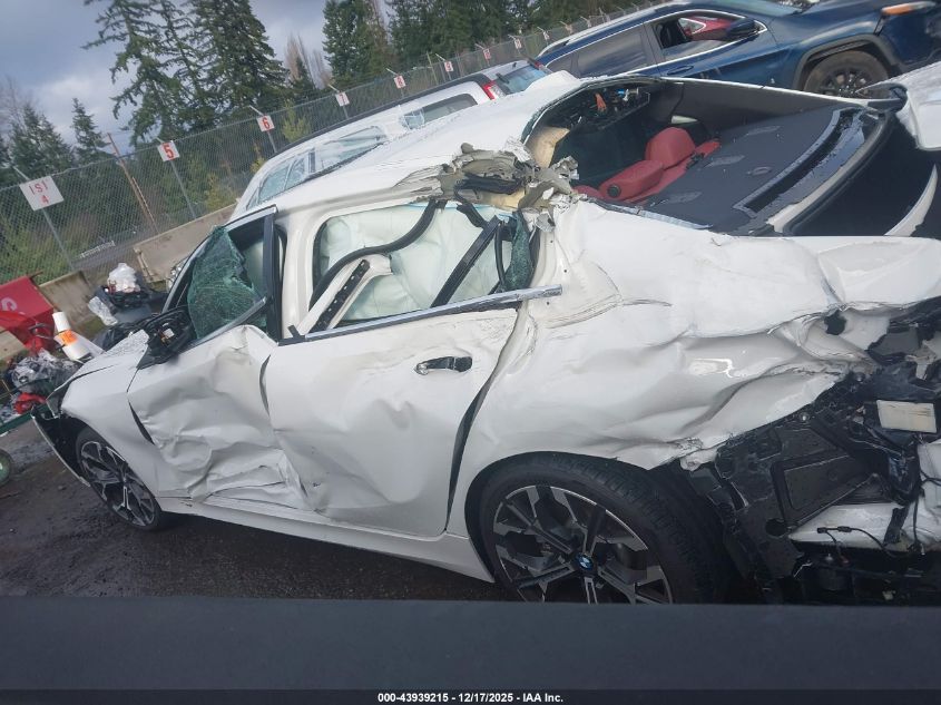 2025 BMW 330I xDrive VIN: 3MW89CW00S8F02661 Lot: 43939215