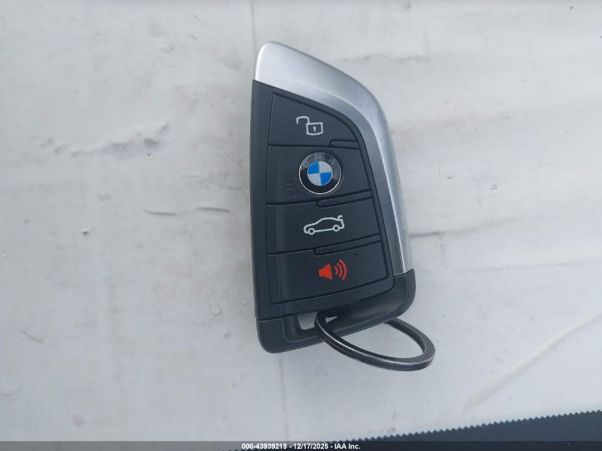 2025 BMW 330I xDrive VIN: 3MW89CW00S8F02661 Lot: 43939215