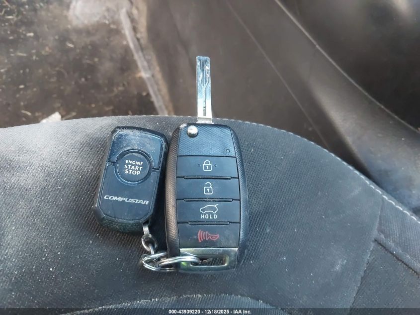 2016 Kia Soul VIN: KNDJN2A27G7849805 Lot: 43939220