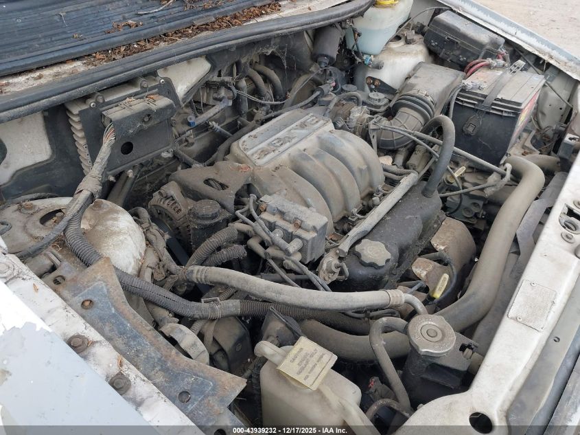 1995 Chrysler Town & Country VIN: 1C4GK54L4SX578073 Lot: 43939232