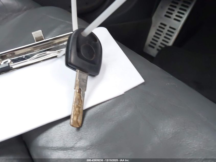 2003 Audi Tt 1.8L VIN: TRUSC28N331007699 Lot: 43939236