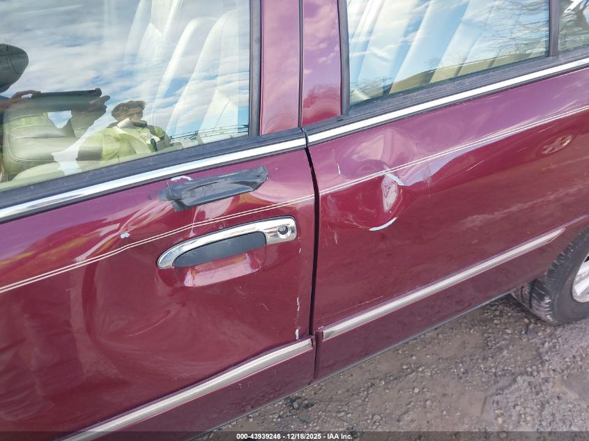 2004 Mercury Grand Marquis Ls VIN: 2MEFM75W54X608297 Lot: 43939246