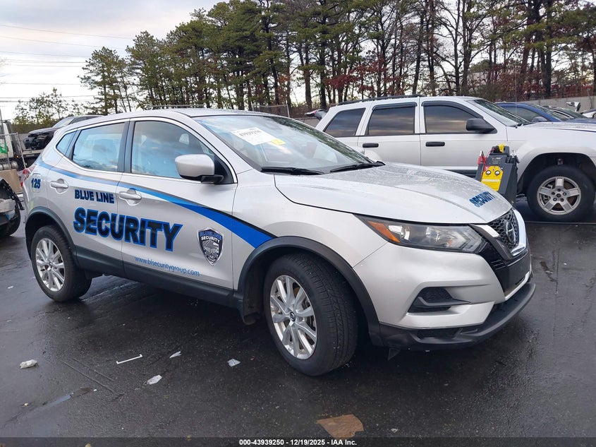 2022 Nissan Rogue Sport S