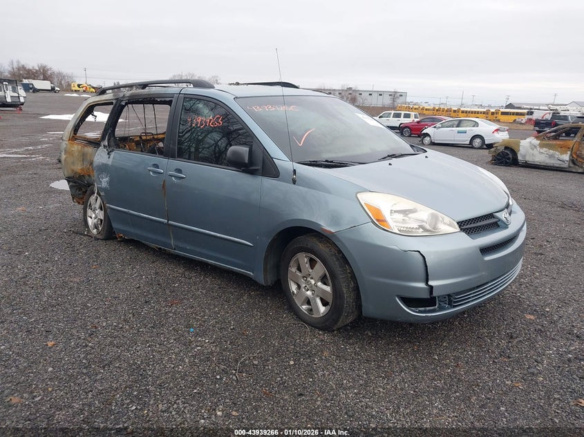 2005 Toyota Sienna Le