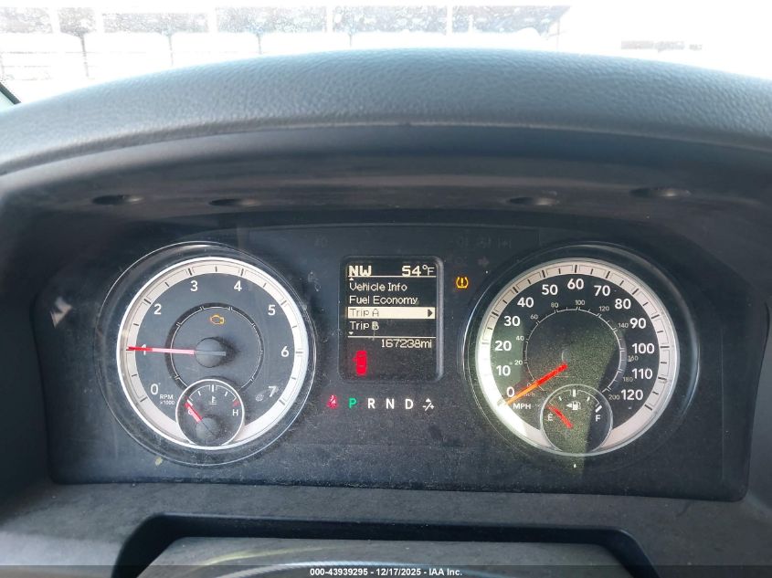 2017 Ram 1500 Express 4X4 6'4 Box VIN: 1C6RR7FT1HS565243 Lot: 43939295