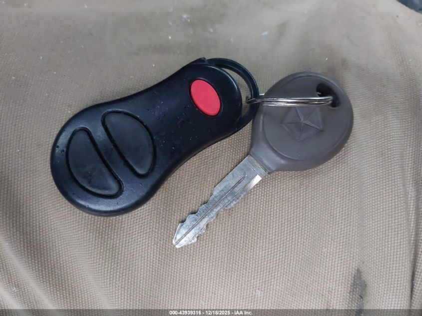 2000 Jeep Grand Cherokee Limited VIN: 1J4GW58N4YC373069 Lot: 43939316