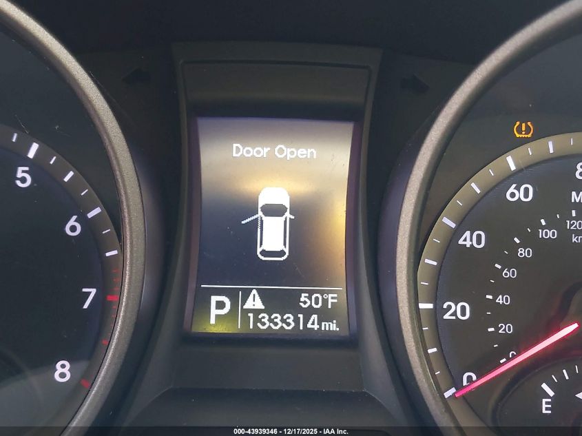 2016 Hyundai Santa Fe Sport 2.4L VIN: 5XYZT3LBXGG353136 Lot: 43939346