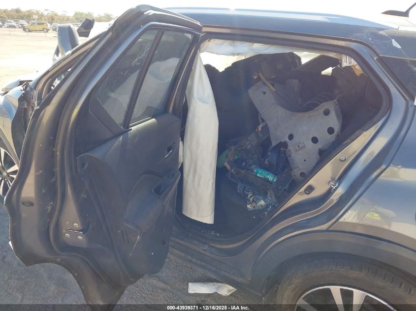 2018 Nissan Kicks Sv VIN: 3N1CP5CU8JL506560 Lot: 43939371