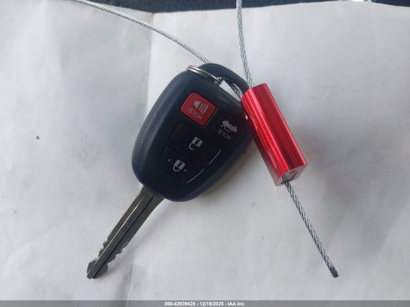 2017 Toyota Corolla Le VIN: 5YFBURHE0HP737833 Lot: 43939425