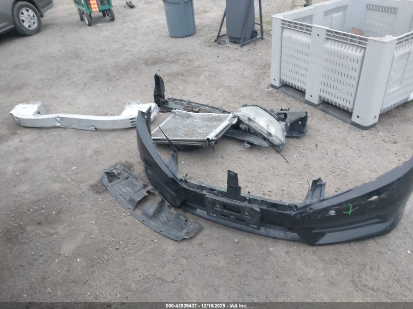 2016 Honda Civic Lx VIN: 19XFC2F54GE228200 Lot: 43939437