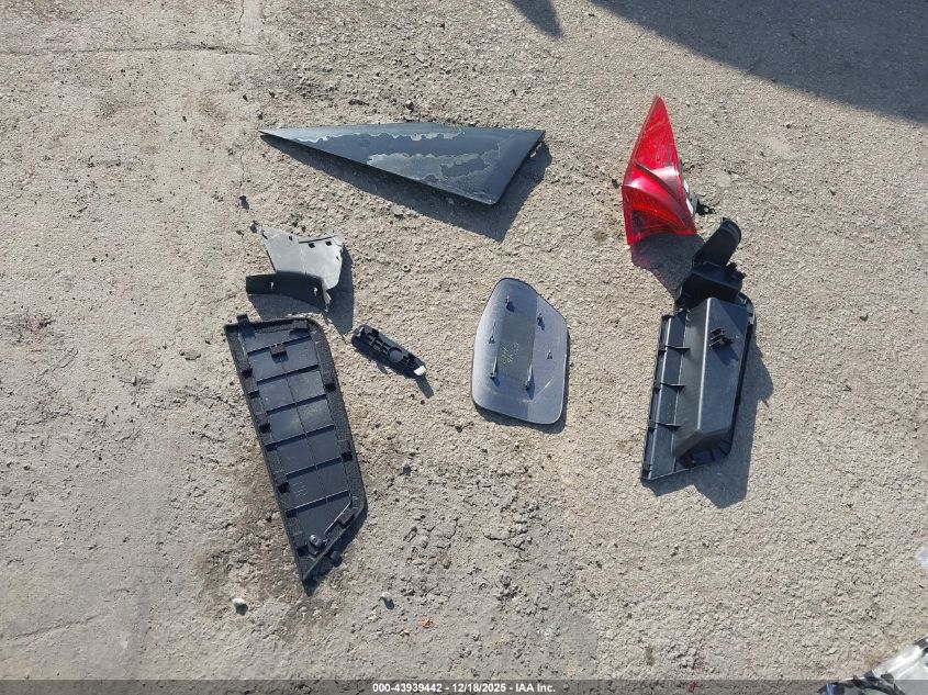 2017 Toyota Prius Prime Premium VIN: JTDKARFP8H3059578 Lot: 43939442