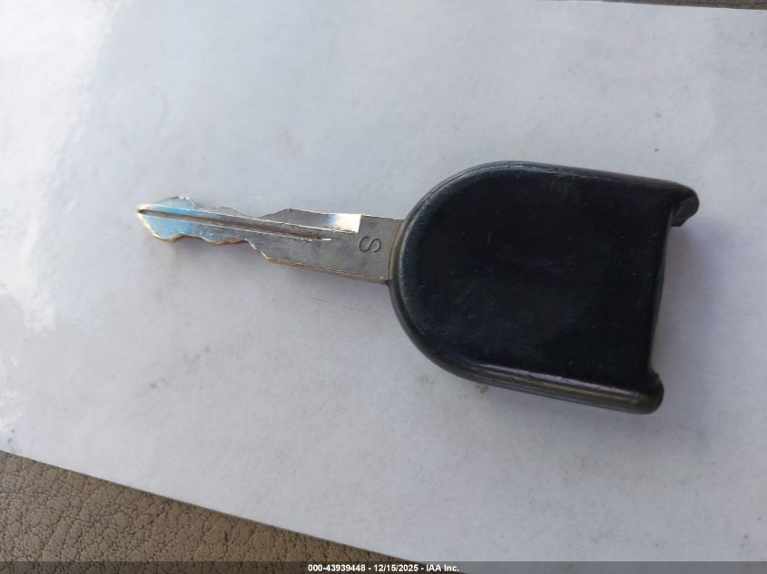 2004 Ford Expedition Eddie Bauer VIN: 1FMRU17W24LB38747 Lot: 43939448