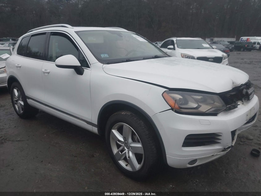 WVGEP9BP0DD003331 2013 Volkswagen Touareg Tdi Lux auction photo 1
