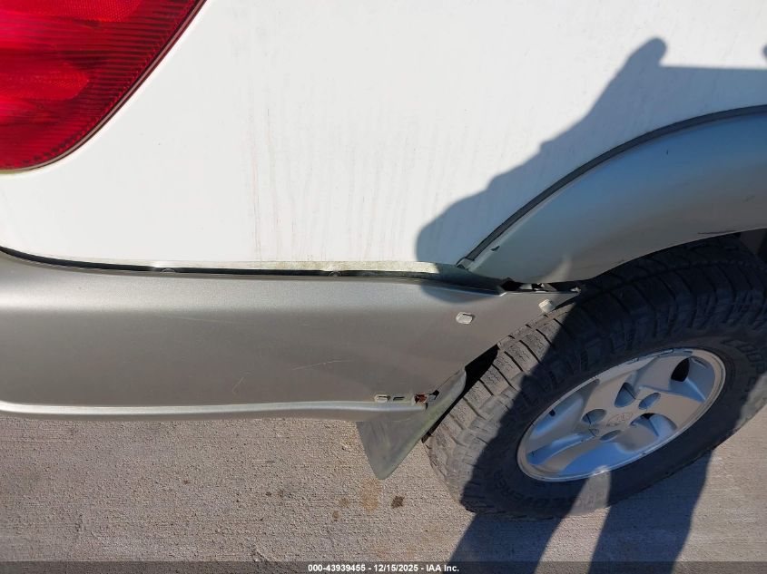 2003 Toyota Sequoia Sr5 V8 VIN: 5TDZT34AX3S203899 Lot: 43939455