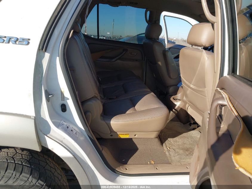 2003 Toyota Sequoia Sr5 V8 VIN: 5TDZT34AX3S203899 Lot: 43939455