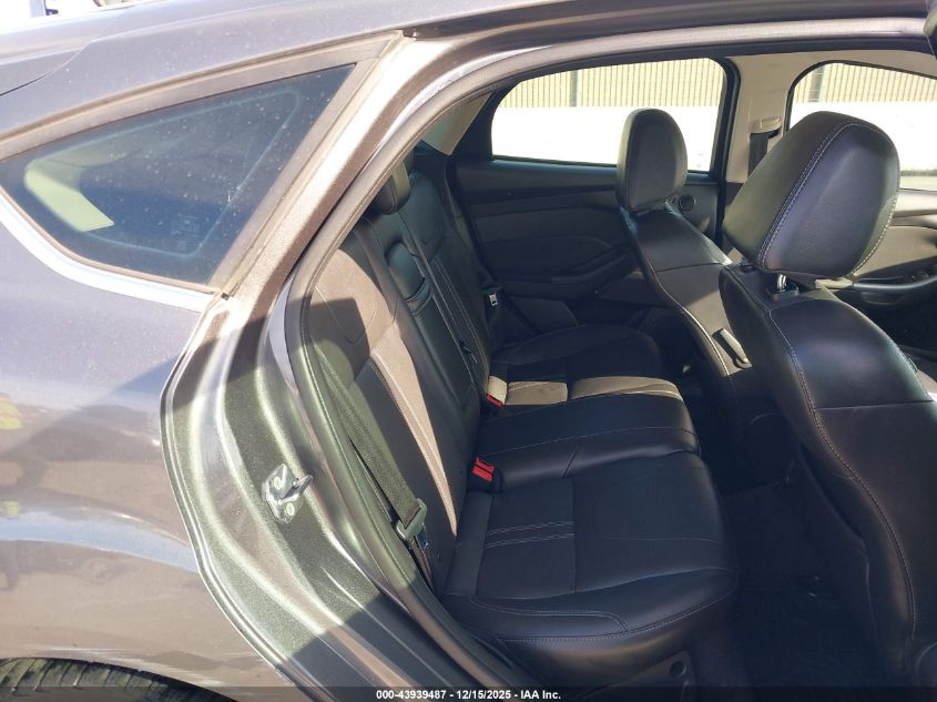 2012 Ford Focus Titanium VIN: 1FAHP3N21CL403410 Lot: 43939487