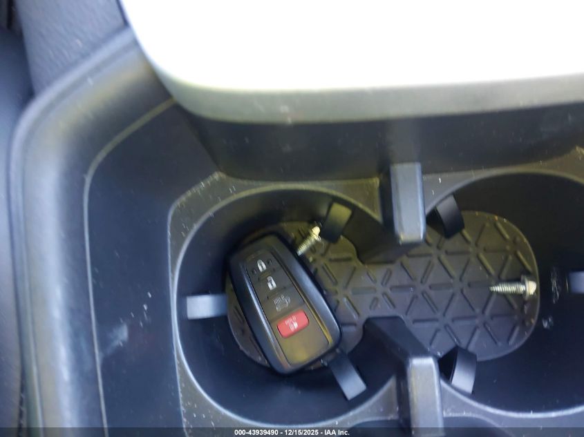 2024 Toyota Rav4 Hybrid Xle Premium VIN: 4T3B6RFV4RU156842 Lot: 43939490