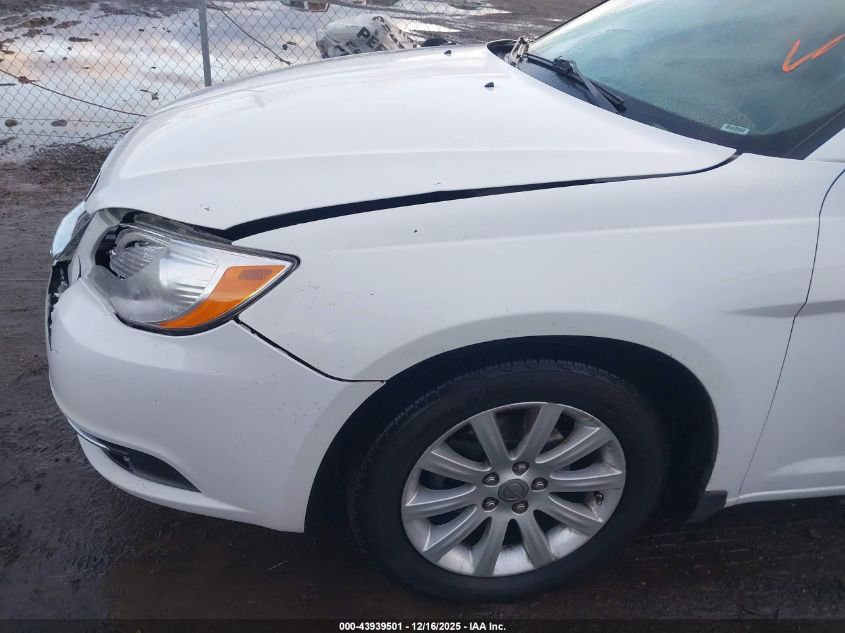 2014 Chrysler 200 Limited VIN: 1C3CCBCB8EN134105 Lot: 43939501