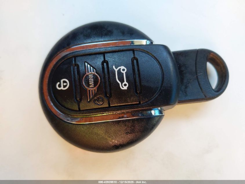 2019 Mini Clubman Cooper S VIN: WMWLU5C58K2G04795 Lot: 43939510