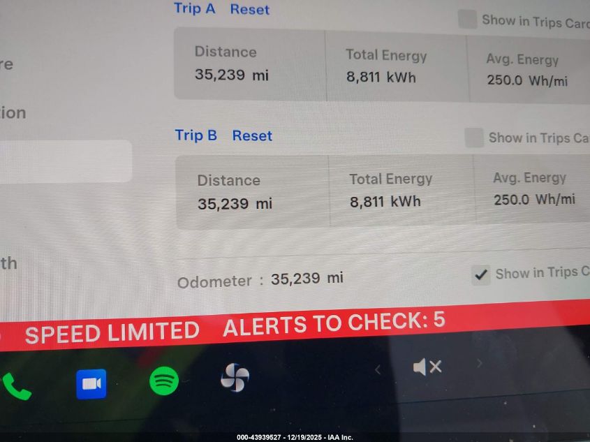 2023 Tesla Model Y Awd/Long Range Dual Motor All-Wheel Drive VIN: 7SAYGDEE5PF633005 Lot: 43939527