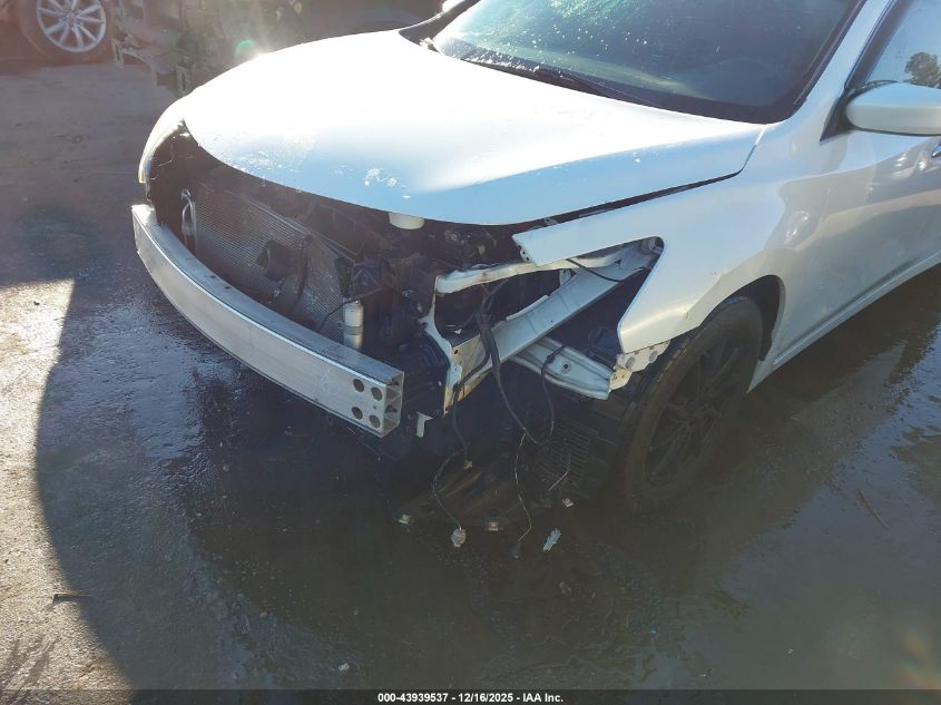 2015 Nissan Altima 2.5/2.5 S/2.5 Sl/2.5 Sv VIN: 1N4AL3AP2FN318728 Lot: 43939537