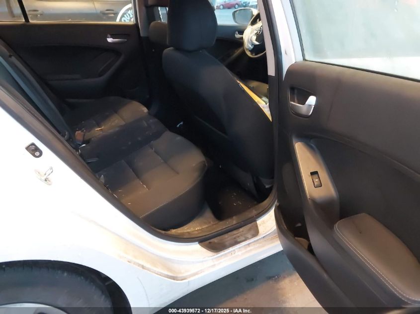 2018 Kia Forte Lx VIN: KNAFK5A86J5772722 Lot: 43939572