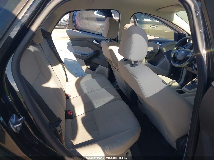 2015 Ford Focus Se VIN: 1FADP3K29FL267776 Lot: 43939588