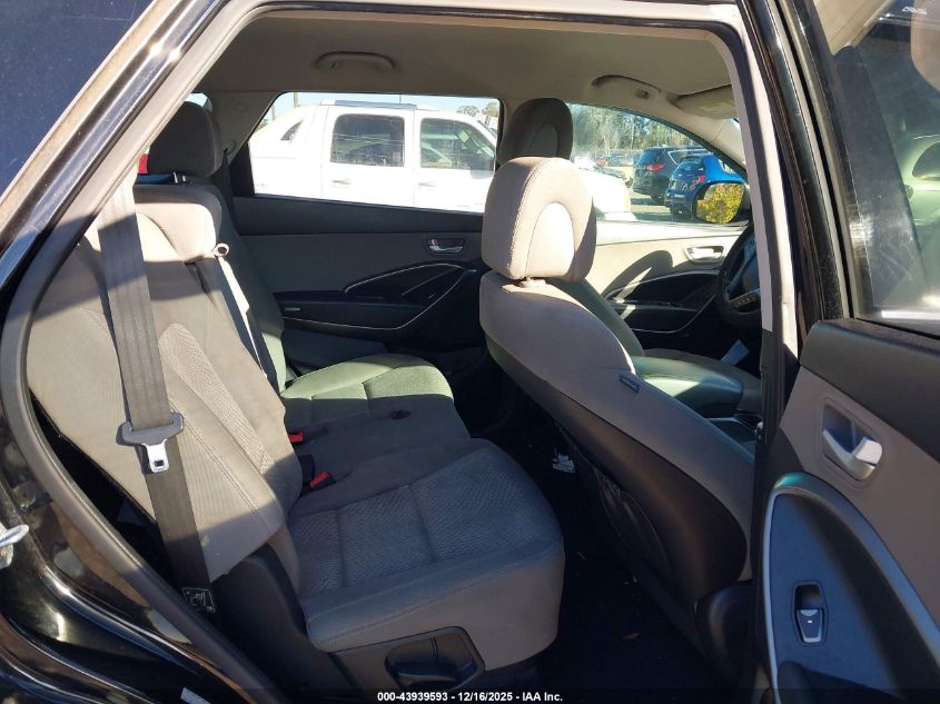 2017 Hyundai Santa Fe Se VIN: KM8SM4HF3HU233058 Lot: 43939593