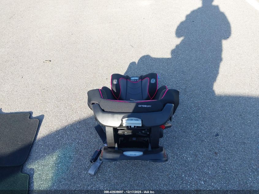 2022 Toyota Avalon Xle VIN: 4T1JZ1FB4NU081931 Lot: 43939597