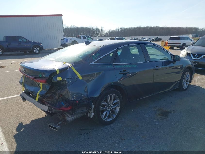 2022 Toyota Avalon Xle