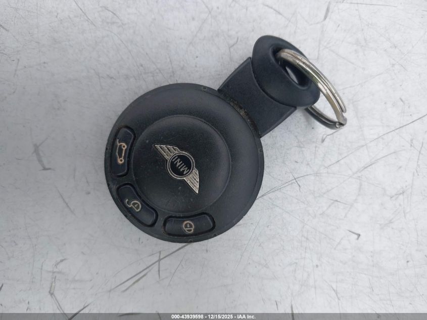 2012 Mini Cooper Countryman VIN: WMWZB3C51CWM03977 Lot: 43939598