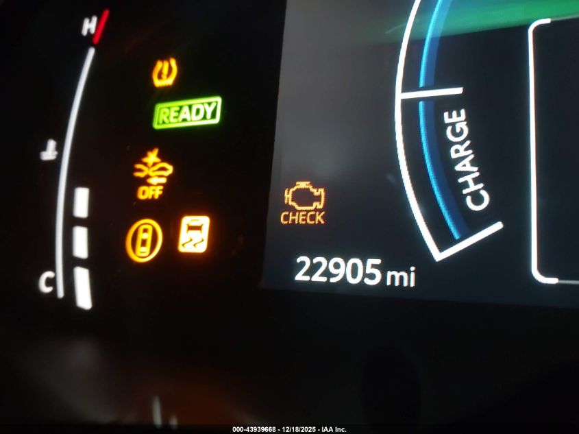 2025 Toyota Camry Le VIN: 4T1DAACK2SU521116 Lot: 43939668