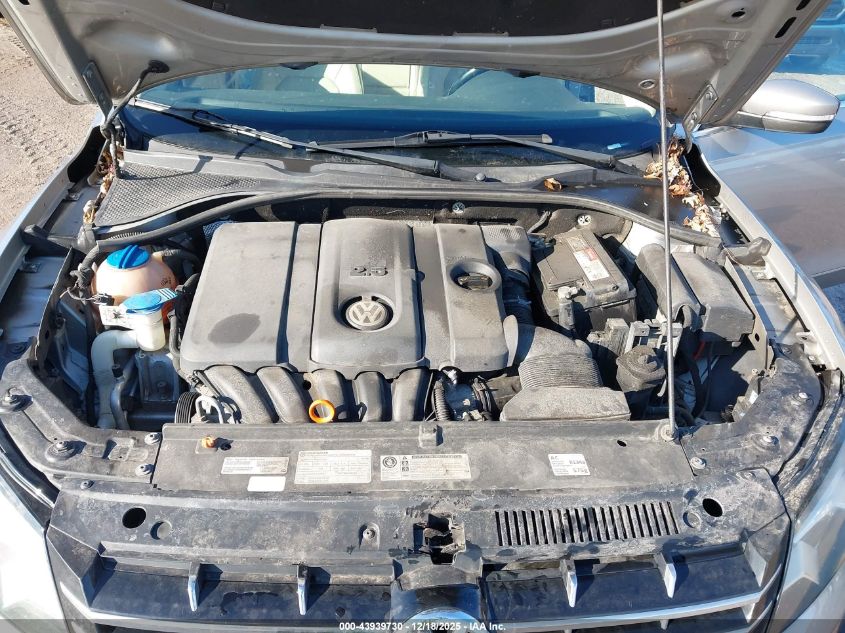 2013 Volkswagen Passat 2.5L Sel Premium VIN: 1VWCH7A37DC080549 Lot: 43939730