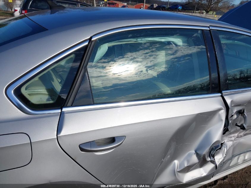 2013 Volkswagen Passat 2.5L Sel Premium VIN: 1VWCH7A37DC080549 Lot: 43939730