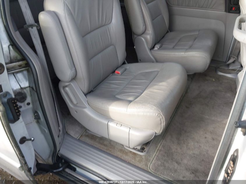 2002 Honda Odyssey Ex-L VIN: 5FNRL18042B030938 Lot: 43939737