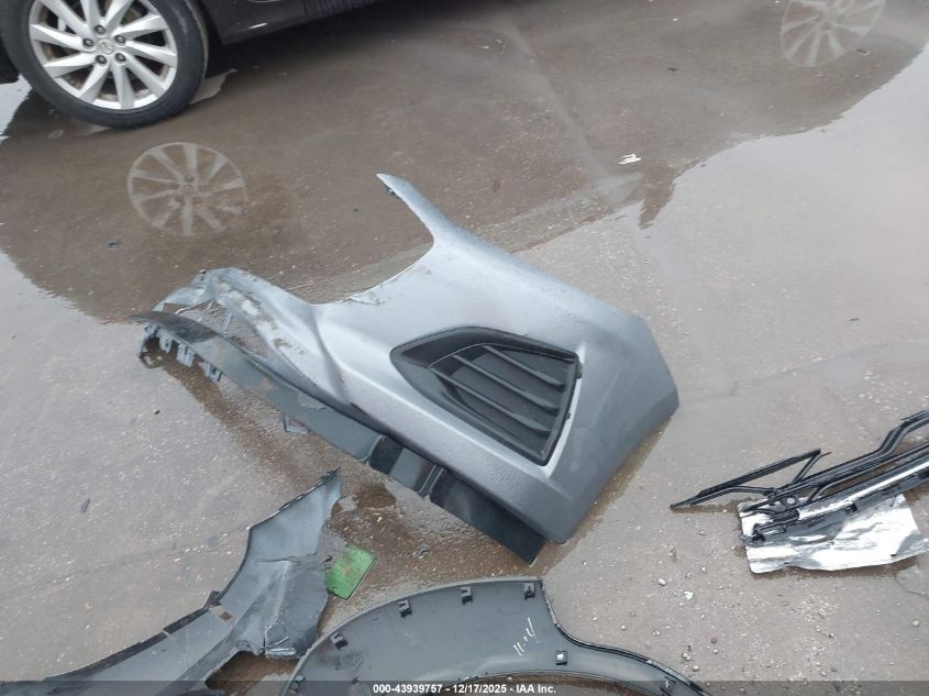 2019 Chevrolet Cruze VIN: 1G1BE5SM7K7111204 Lot: 43939757