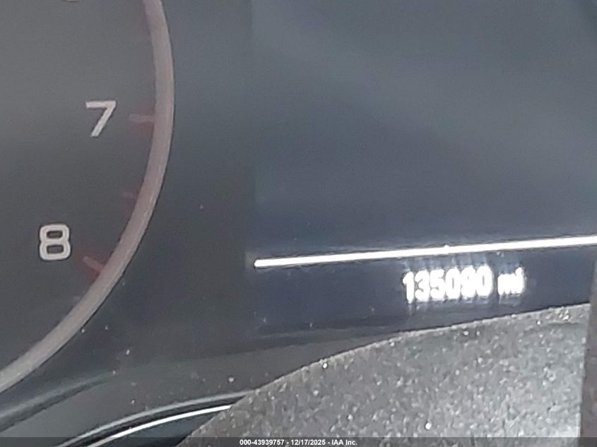 2019 Chevrolet Cruze VIN: 1G1BE5SM7K7111204 Lot: 43939757