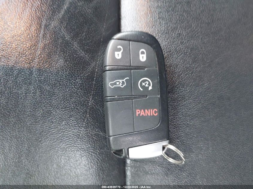 2015 Jeep Grand Cherokee Limited VIN: 1C4RJFBG9FC635954 Lot: 43939770