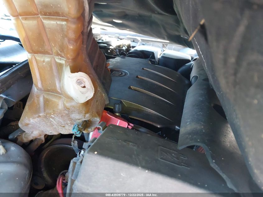 2004 Cadillac Deville Standard VIN: 1G6KD54Y74U185692 Lot: 43939779