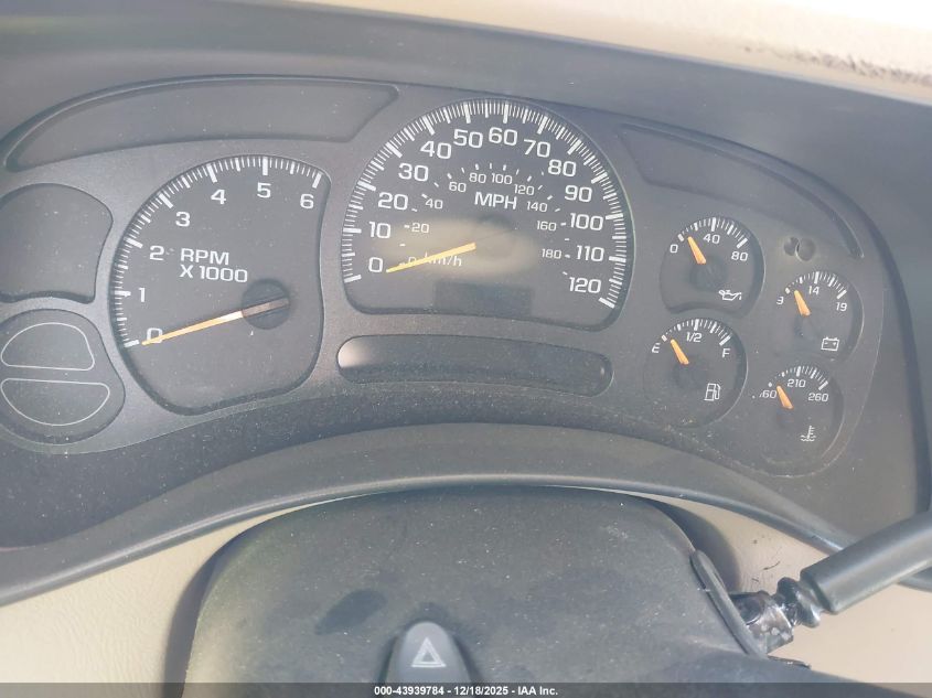 2005 Chevrolet Tahoe Ls VIN: 1GNEC13V75J157902 Lot: 43939784