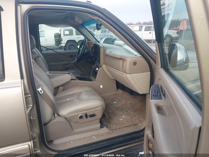 2005 CHEVROLET SUBURBAN 1500 — zdjęcie 5