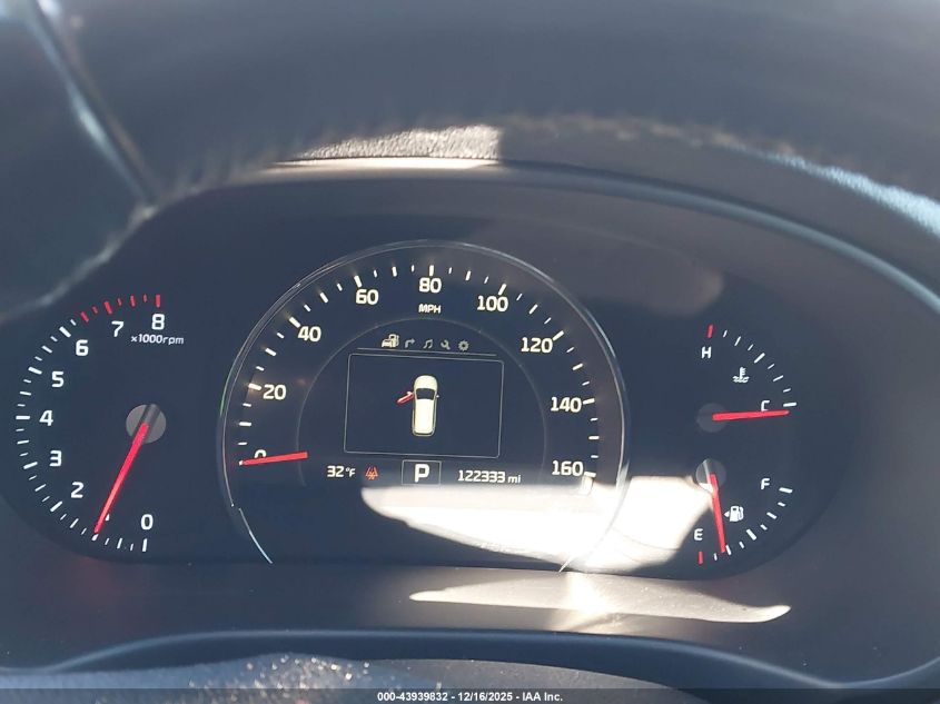 2016 Kia Sorento 3.3L Sx VIN: 5XYPK4A51GG184556 Lot: 43939832