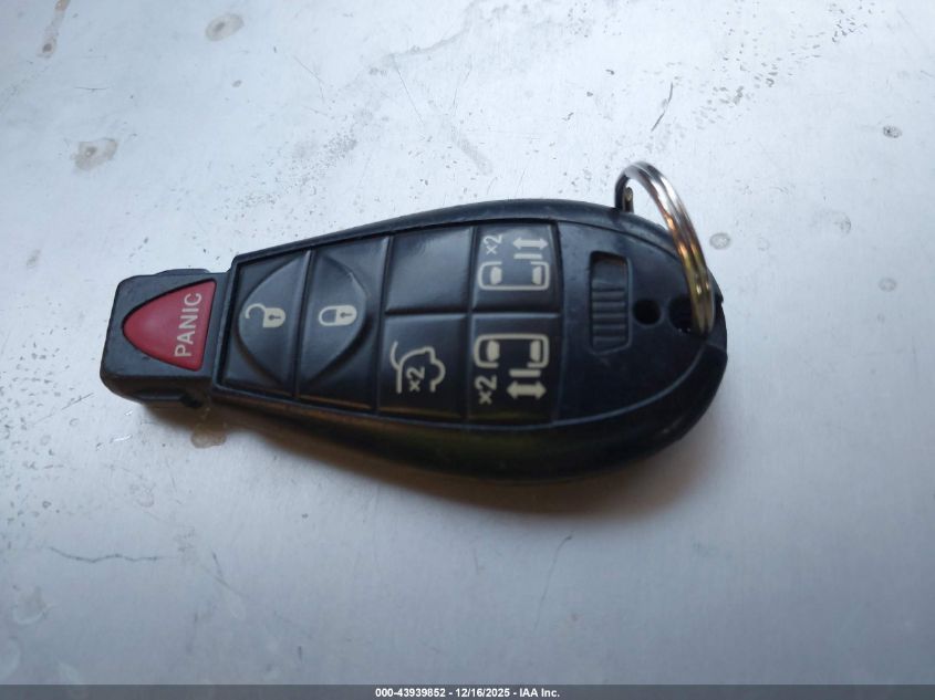 2013 Dodge Grand Caravan Sxt VIN: 2C4RDGCG0DR627628 Lot: 43939852