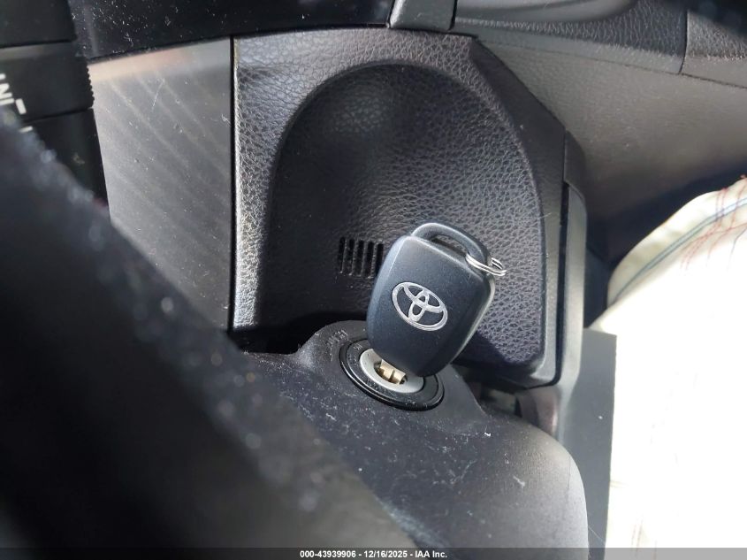 2016 Toyota Corolla S Plus VIN: 5YFBURHE4GP533440 Lot: 43939906