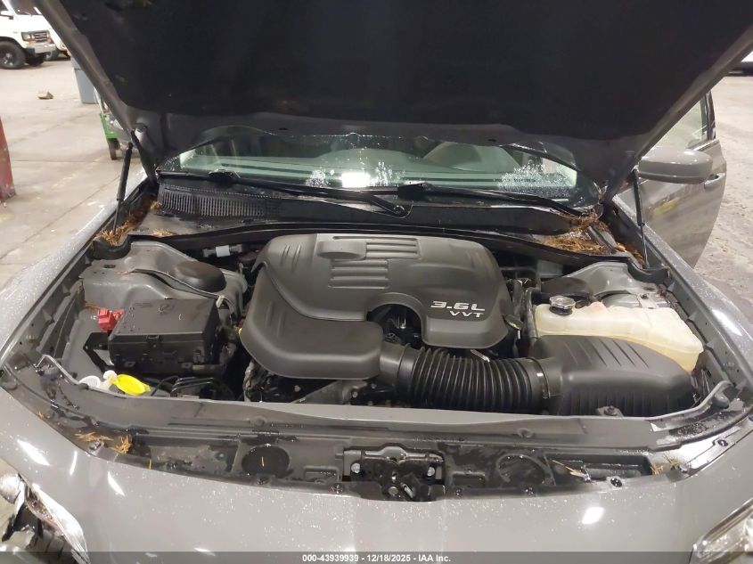 2019 Chrysler 300 Touring L Awd VIN: 2C3CCARG8KH524137 Lot: 43939939